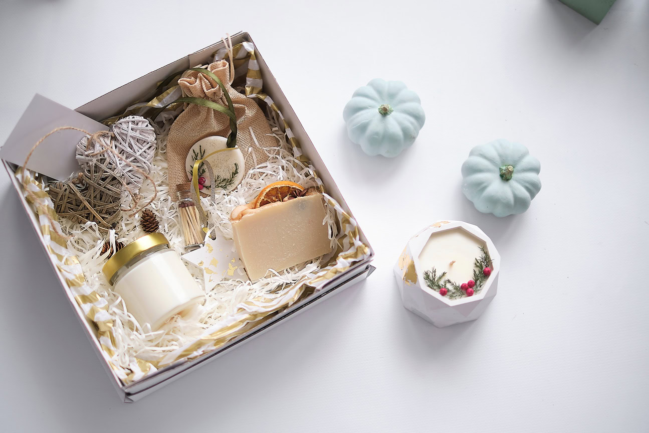 Boost Your Seasonal Sales with Custom Candle Packaging